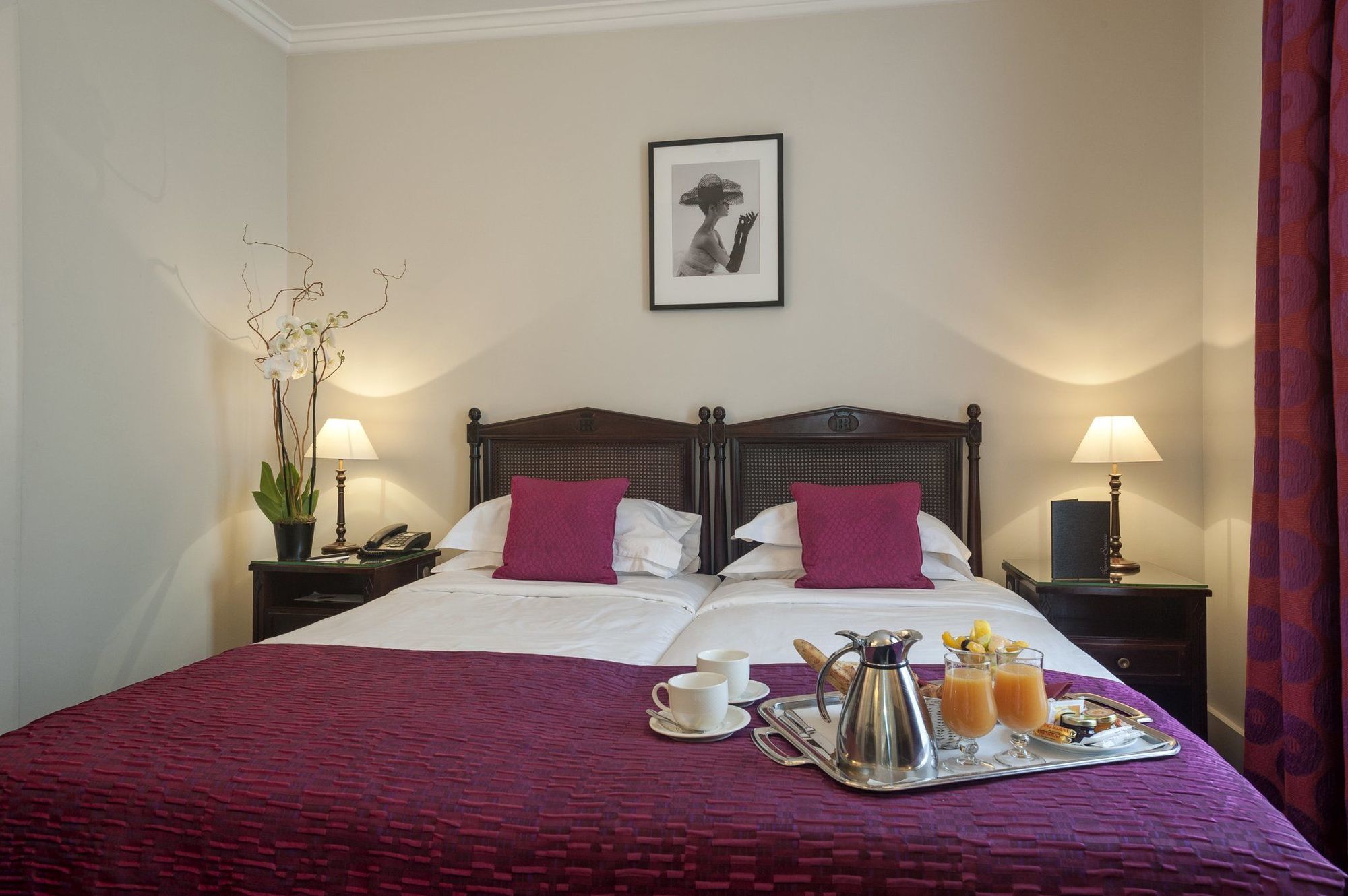 Hotel Royal Saint Honore Paris Louvre Rom bilde